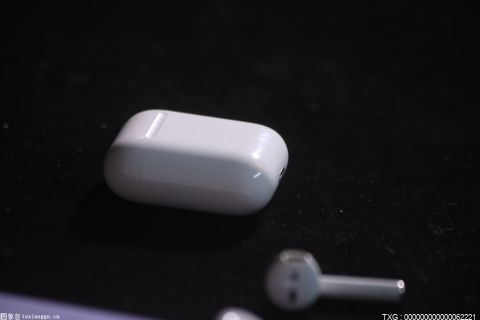 外媒曝光了苹果无线降噪耳机AirPods Pro2的渲染图 就像一颗蚕豆