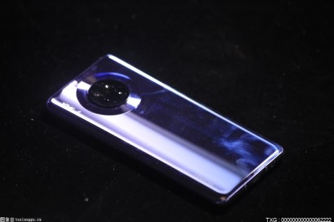 荣耀X30采用6.81英寸超窄边框全视屏 左右边框仅为1.05mm