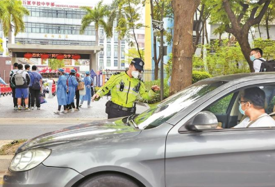 深圳市交通开始恢复常态警情增两成 交警呼吁错峰出行